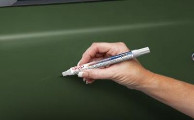 Kia Touch-up Paint Pen - Royal Jade Green 1L UA006TU50141LA