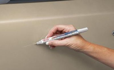 UA006TU5014J9A Kia Touch-up Paint Pen - Sunset Gold J9 Product Photo 1 of 1