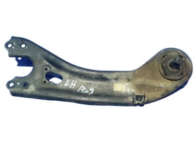 Kia 552704C000 Arm Assembly-Rear Trailing