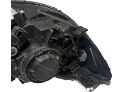 2013 Kia Sorento Headlight - 921011U600