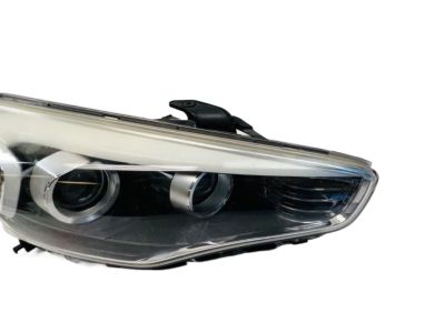 Kia 921023R730 Passenger Side Headlight Assembly