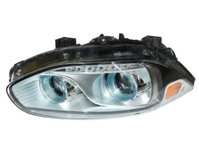 Kia 92102E40201D Passenger Side Headlight Assembly