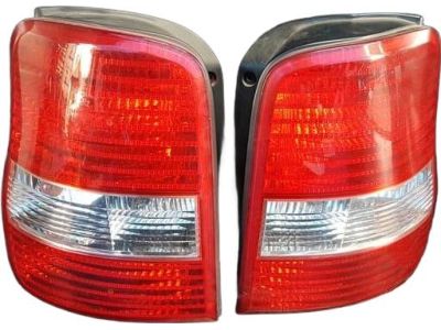 2001 Kia Sedona Back Up Light - 0K53A51150