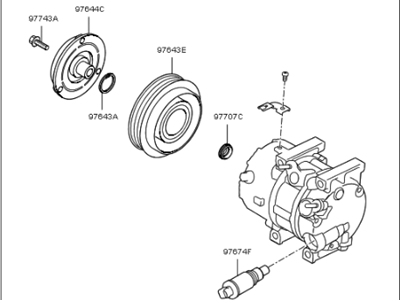 2015 Kia Cadenza A/C Compressor - 977013V410